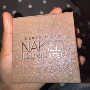 Urban Decay Naked Illuminated Powder